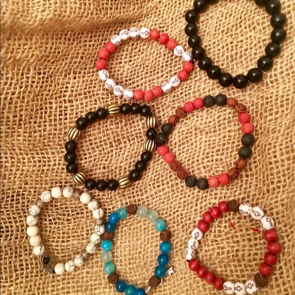 Bracelets - Picture 2 of 8
